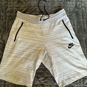 Nike shorts Large